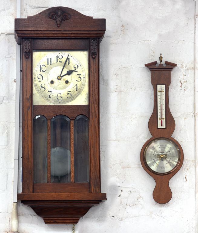 AN OAK WALL CLOCK, 80CM H, 1930S AND A REPRODUCTION BAROMETER