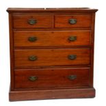 AN EDWARDIAN WALNUT CHEST OF DRAWERS 118XM X 114CM