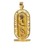 AN EGYPTIAN GOLD AMULET OR PENDANT, 3.8G