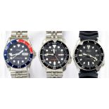 THREE SEIKO STAINLESS STEEL SELF WINDING DIVER'S WRISTWATCHES