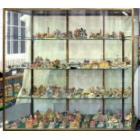 AN EXTENSIVE COLLECTION OF DAVID WINTER COTTAGES, INCLUDING SETS VARIOUS SIZES, APPROX 166