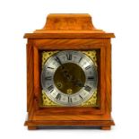 A WALNUT MANTLE CLOCK IN ENGLISH 17TH CENTURY STYLE THE MOVEMENT STRIKING ON A BELL, 28CM H, LATE