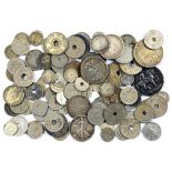 A QUANTITY OF UNITED KINGDOM AND FOREIGN SILVER COINS AND BRITISH WAR MEDAL GS4118 PTE A.E. HALL R W