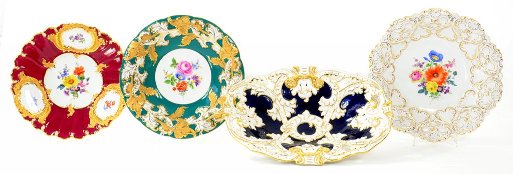 FOUR RICHLY DECORATED MEISSEN DISHES OVAL BLUE AND GILT EXAMPLE 33CM W, CROSSED SWORDS, 20TH