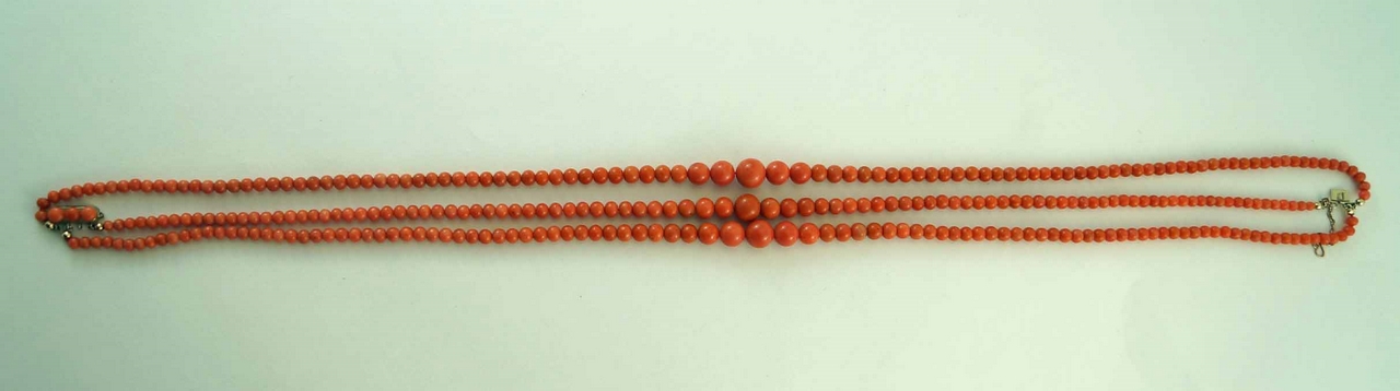 A four row graduated coral necklace, from 4.1 mm to 12.