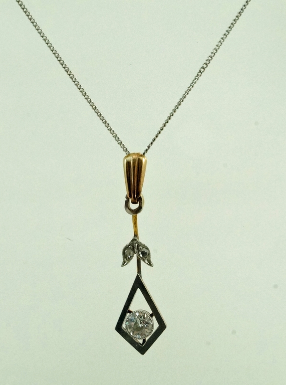 An Edwardian diamond pendant, the brilliant cut of approximately 0.