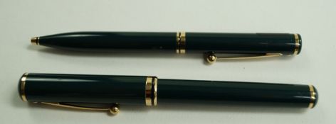 A Sheaffer Connoisseur fountain pen with 18 carat gold fine nib,