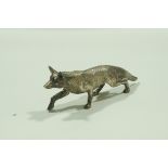 A silver model of a fox, by A.E.Jones, Birmingham 1966, 16 cm long, 6 cm high, 215 g (6.