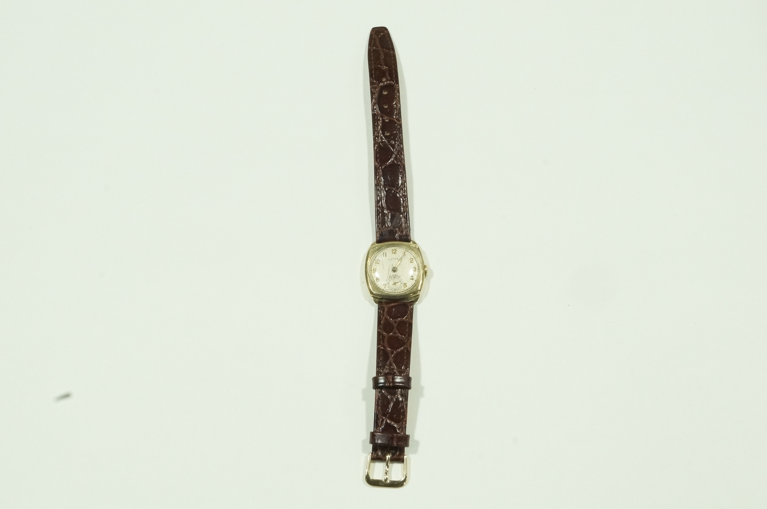 Rotary, a gentleman's 9 carat gold wrist watch, - Image 2 of 3