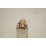 A 9 carat gold shell cameo ring, finger size L, 2.