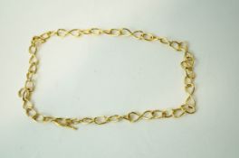 A 9 carat gold necklace, of hollow links, 60 cm long,