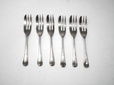 A set of six silver feather edge cake or pastry forks, hallmarked Sheffield 1936 by E Viner, 100g,