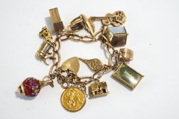 A 15 carat gold bracelet, of long oval links,