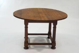 A Heals type 'Tilden' oak centre table,