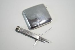 A silver cigarette case, 108 g (3.