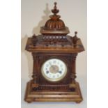 A late 19th/early 20th Century oak cased 'Greenwich' mantel clock,