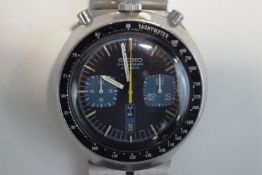 Seiko, Chronograph Automatic, gentleman's stainless steel Bullhead bracelet watch,