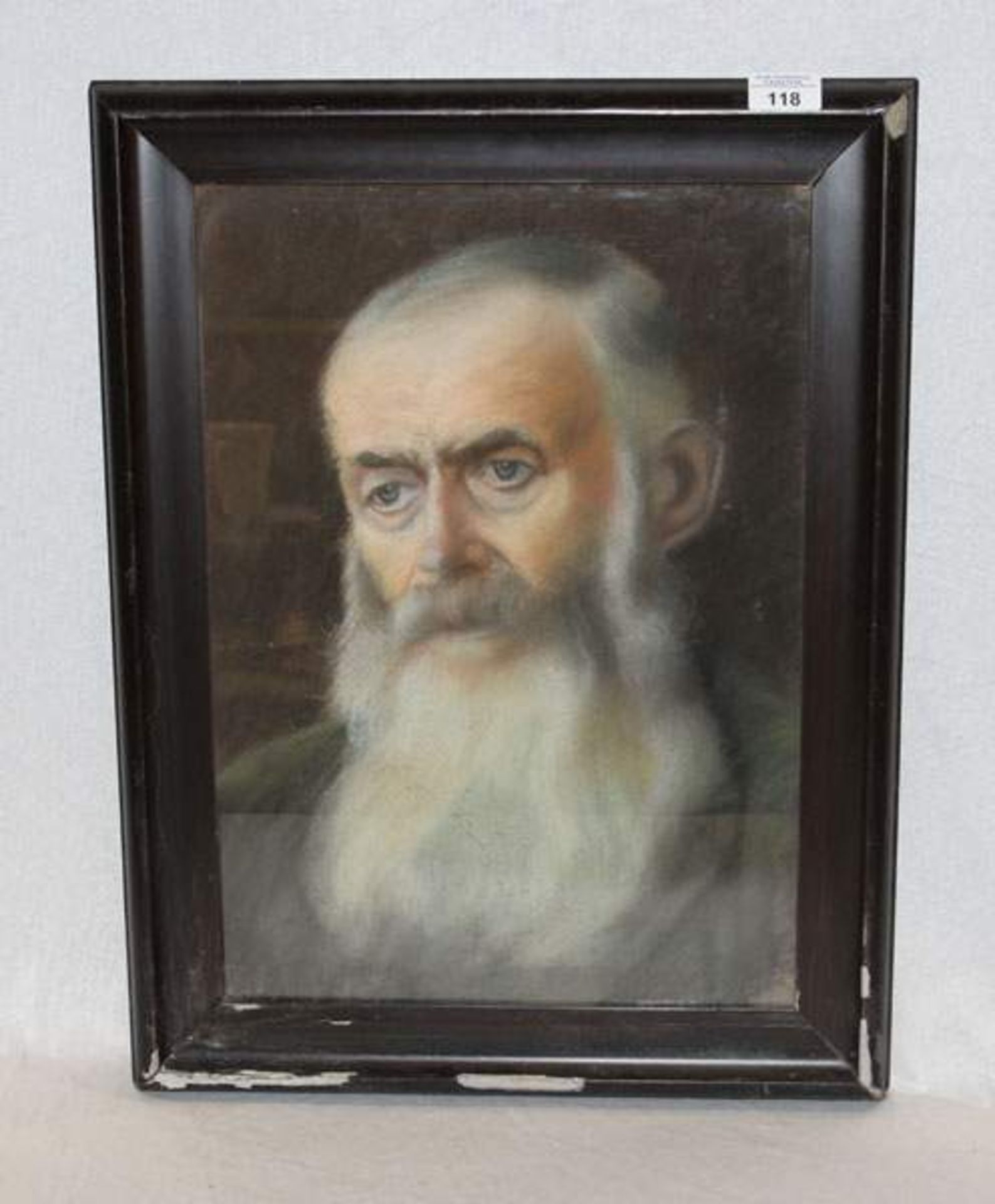 Gemälde Pastell 'Herrenportrait', unter Glas gerahmt, Rahmen beschädigt, incl. Rahmung 59 cm x 45