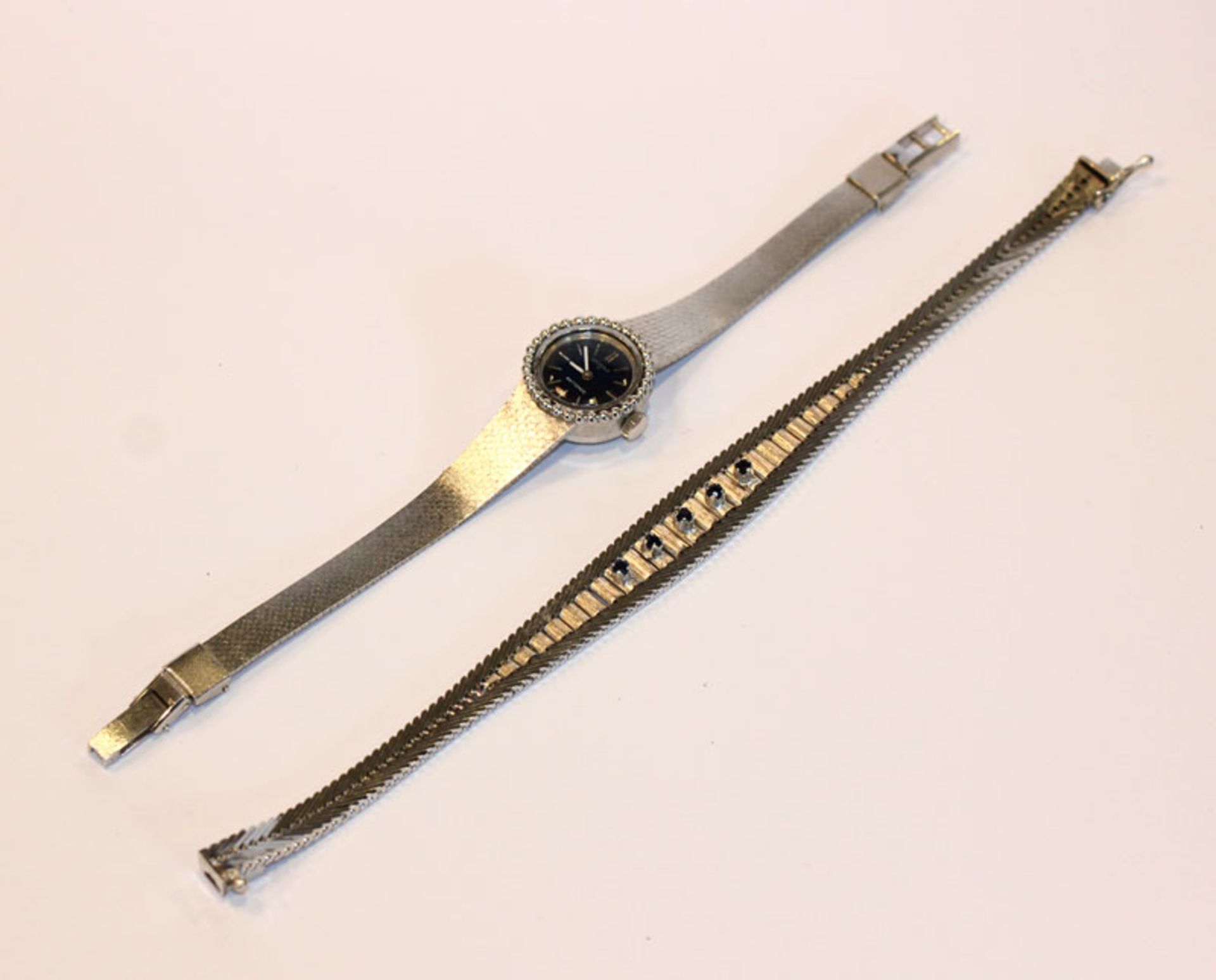 Silber Damen Armbanduhr mit blauem Zifferblatt, Firma Uniona, L 16 cm, mattiertes Armband, und