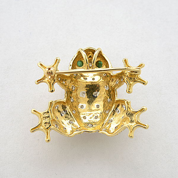 Diamond, Emerald, 14k Gold Toad Pendant Brooch. Designed as a crouching toad, the head, body and - Image 4 of 4