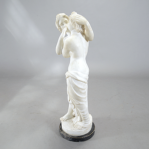 Italian Carrara Marble Figure of Lovers, on black marble base - Image 3 of 4