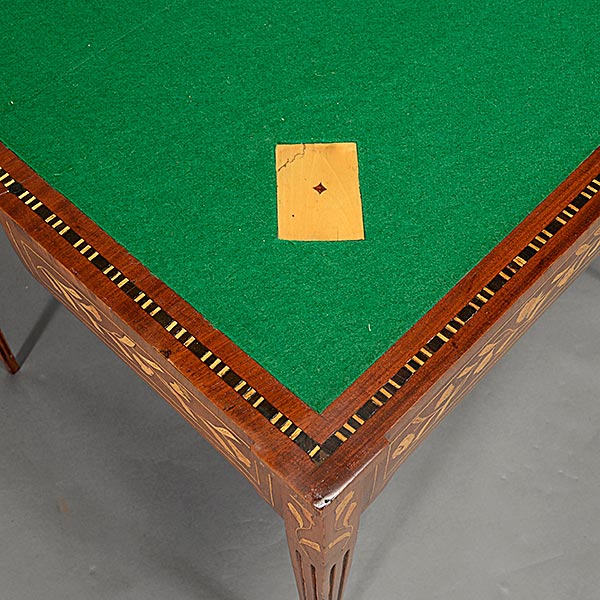 Continental Walnut Marquetry Card Table, opening to reveal tromp l'oeil four cards in corners, - Image 4 of 5