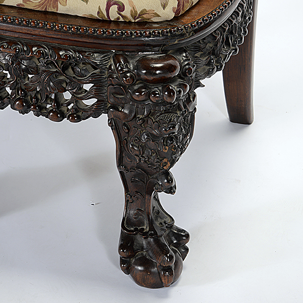 A Chinese Export Rosewood Side Chair Heavily carved in openwork with a pair of figures and deer - Image 4 of 5