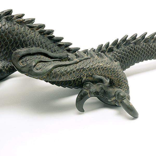 A Japanese Bronze Dragon The sinuous three-clawed dragon shown with an open mouth issuing a - Image 6 of 10