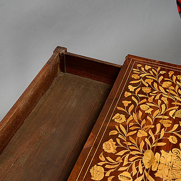 Continental Walnut Marquetry Card Table, opening to reveal tromp l'oeil four cards in corners, - Image 5 of 5