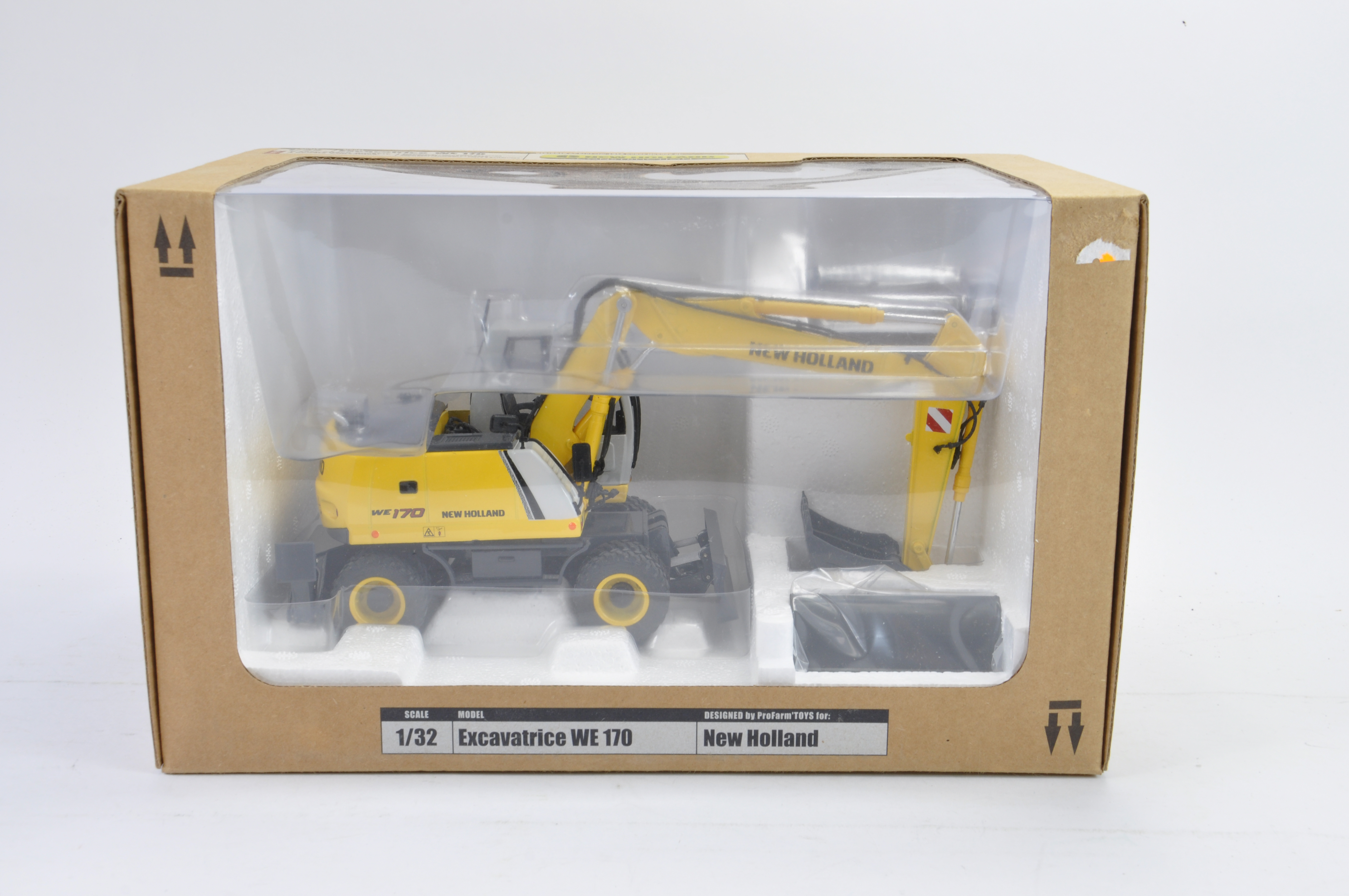 Scarce Pro Farm Toys 1/32 New Holland WE 170 Wheeled Excavator. NM to M in E Box.