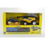 New Ray 1/32 New Holland Combine Harvest Set. M in E Box.