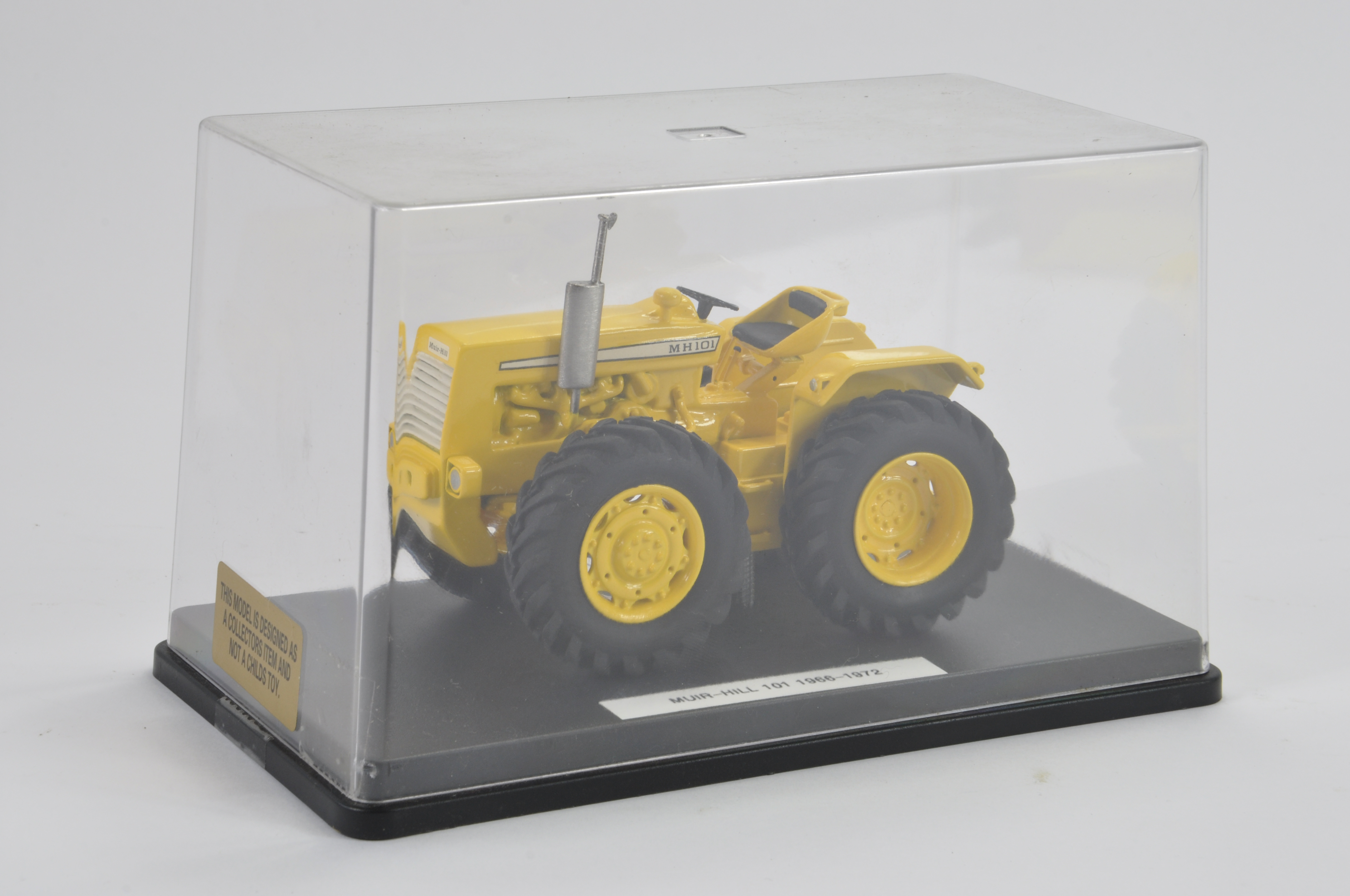 Scarce MFM 1/32 scale Muir Hill MH101 Tractor. NM to M in Display Case.