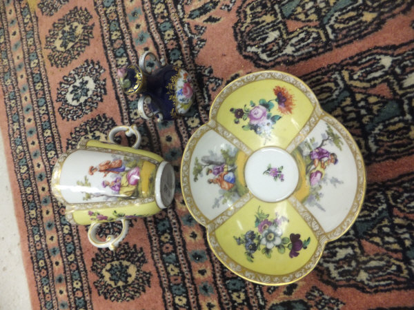 A collection of five Dresden cabinet cups and saucers, a Meissen gilt decorated cup and saucer, a - Image 8 of 9