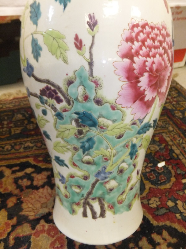 A large Chinese famille-rose baluster shaped vase decorated with peonies CONDITION - Image 4 of 4
