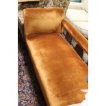 A 19th Century Victorian mahogany framed chaise longue