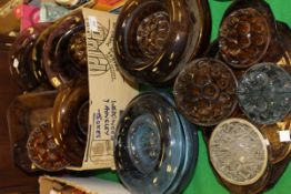 A collection of a box of twenty-four pieces of Davidson cloud glass various