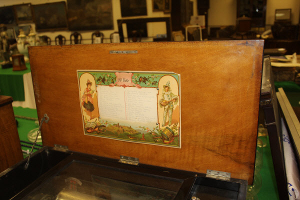 A 19th Century rosewood cased 30 air musical box with 11" cylinder (Numbered 1747), - Image 10 of 25