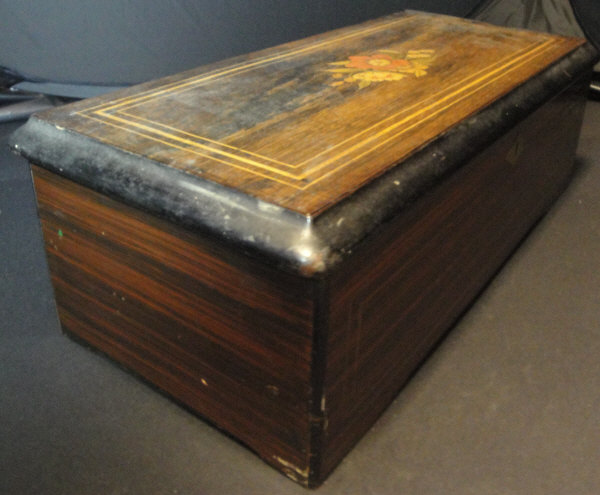 A 19th Century rosewood cased 8 air musical box with 8" cylinder (Numbered 71426) and inlaid floral