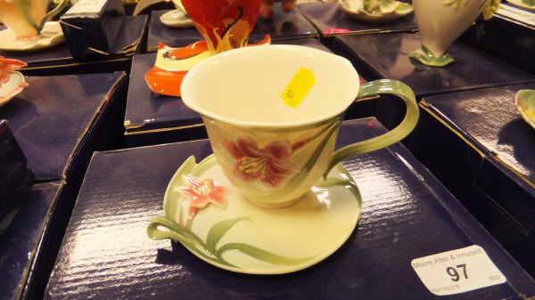 A collection of twelve Franz Porcelain teacups and saucers to include "Summer Bird of Paradise", - Image 15 of 15