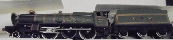 A Wrenn 00 gauge GW green livery 4-6-0 locomotive and tender "Devizes Castle" (W2222) (boxed)