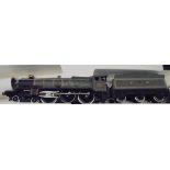 A Wrenn 00 gauge GW green livery 4-6-0 locomotive and tender "Devizes Castle" (W2222) (boxed)