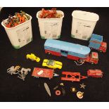 A Corgi Major Toys Chipperfield Circus articulated horse box,