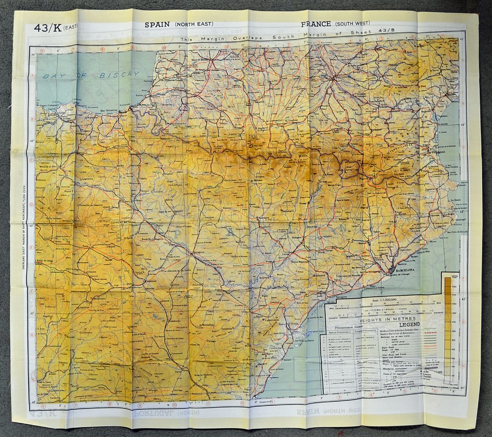 WWII RAF Escape Map of the Pyrenees border between France 1943 issued to Allied Air Crew and showing - Bild 2 aus 2