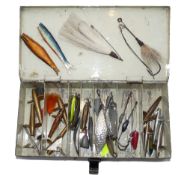 LURES: Collection of vintage fishing lures incl. Hardy alloy Devons, assorted unnamed Pioneer