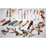 ABU LURES: (50) Collection of approx. 50 Abu lures incl. 3 x Rick 28, 40 and 60 grams perks, Lukas