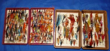 SALMON FLIES: Collection of approx. 200 salmon flies in mainly treble hook forms, assorted