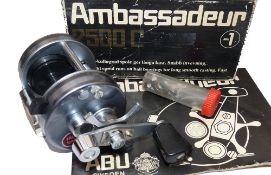 REEL: Abu Ambassadeur 2500C High Speed multiplier reel, silver blue smooth end plates, foot stamp