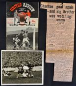 1956/57 Manchester United v Leeds match programme plus newspaper match report of the home side