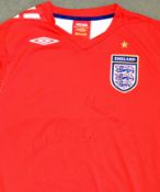 Signed Wayne Rooney and Michael Owen 2005-07 England away football shirt a replica, signed by Rooney