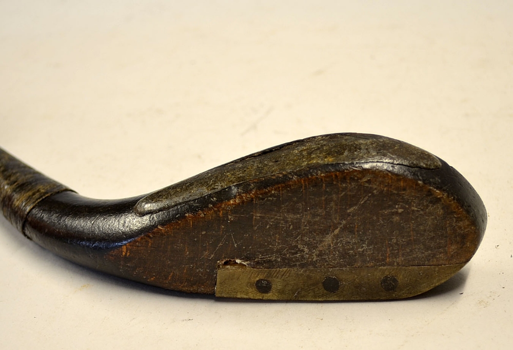 Early McEwan dark stained longnose beech wood hooked face grass driver c.1865 - the head measures - Image 4 of 4